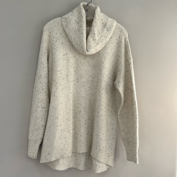 LOFT Sweaters - LOFT Cowlneck Blue Speckled Ribbed Poncho Sweater - Size L- Excellent Condition